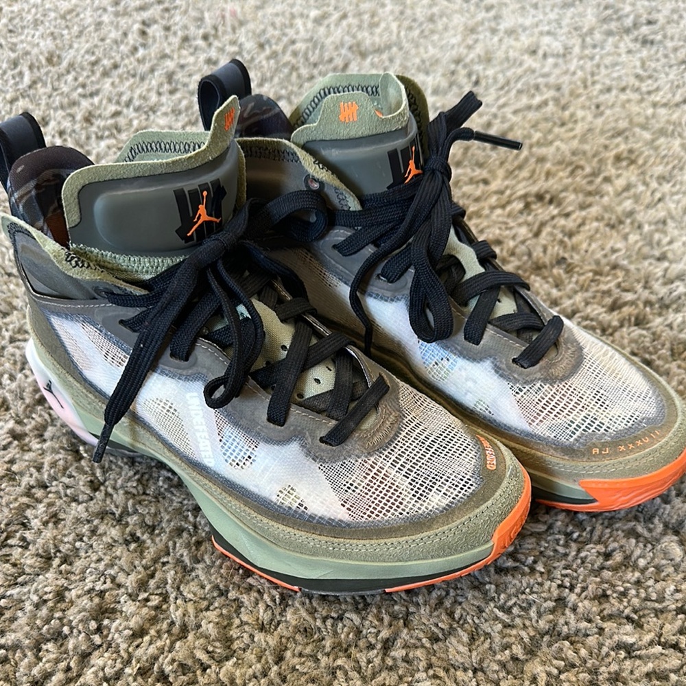 Undefeated x Air Jordan 37 SP flight jacket